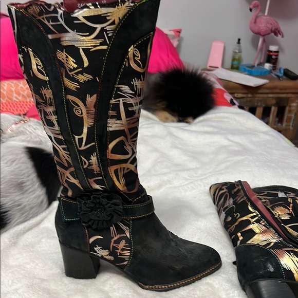 NEW L’Artiste  savannah Black Patterned Heeled Boots size 37 - Picture 5 of 5